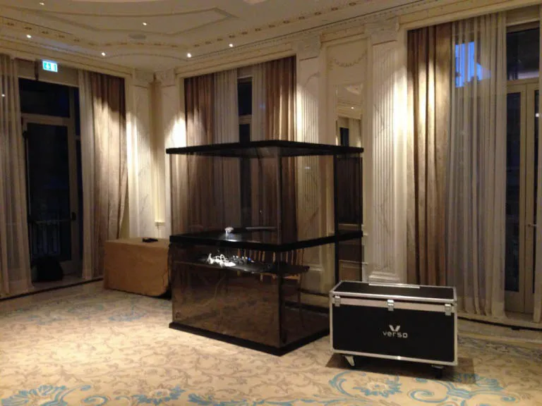 Cabina di interpretazione simultanea durante un evento