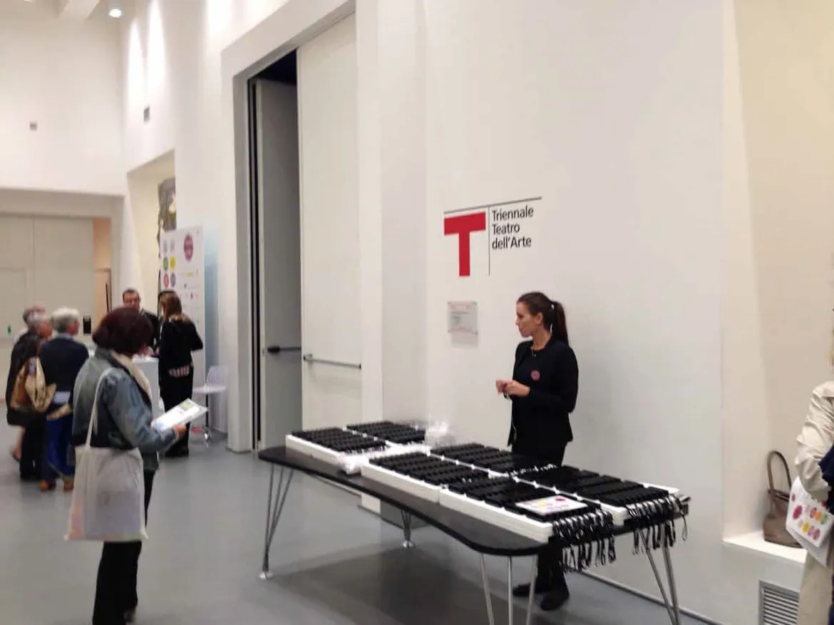 Ricevitori per interpretazione simultanea durante un evento